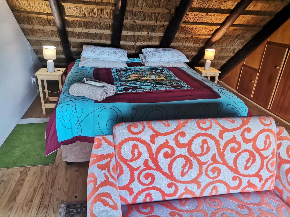 Chilli Moon B&B Stilbaai Buitenkant foto