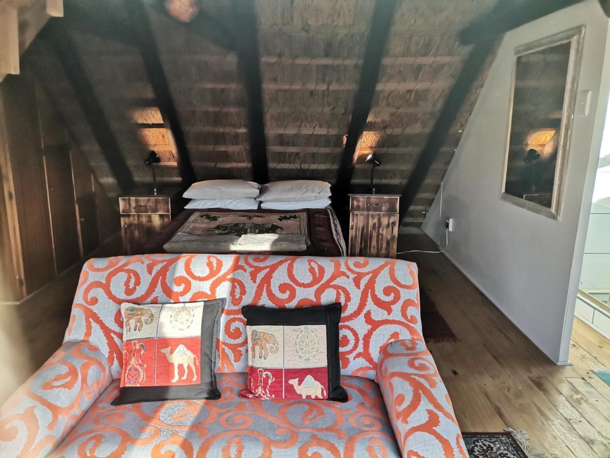 Chilli Moon B&B Stilbaai Buitenkant foto